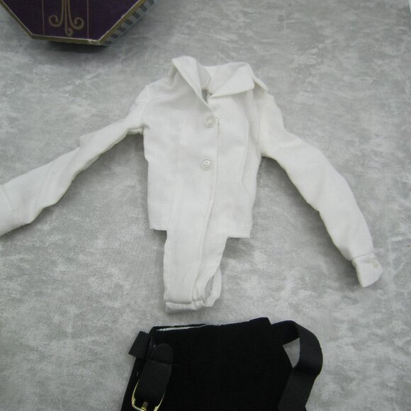 Tonner Tyler Wentworth Signature Style Outfit, for 16" Fashion Doll - Picture 7 of 9
